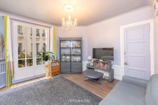  – PORTE DE SAINT-CLOUD – APPARTEMENT TRAVERSANT 2 PIECES - 42 m² – BALCONS – CHARME DE L’ANCIEN