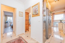 Résidence Parly 2 – Appartement 5 pièces – 108 m² – Dernier étage – Balcon & loggia – Garage box