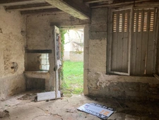Maison à rénover 6 pièces 120m² au sol possibilité 2 niveaux  BROSSES (89)
