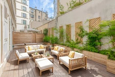 Quartier Champ-de-Mars - Vue Tour Eiffel – Appartement – 2/3 pièces avec grande terrasse sans vis-à-vis -  