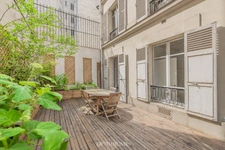 Quartier Champ-de-Mars - Vue Tour Eiffel – Appartement – 2/3 pièces avec grande terrasse sans vis-à-vis -  