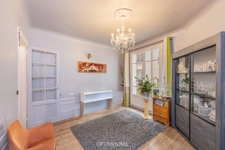  – PORTE DE SAINT-CLOUD – APPARTEMENT TRAVERSANT 2 PIECES - 42 m² – BALCONS – CHARME DE L’ANCIEN