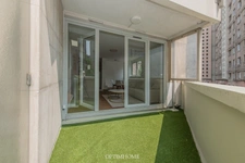 Appartement 2 pièces rénové avec terrasse de 36m² - 15EME ARRONDISSEMENT 
