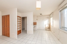 COEUR DE VILLE -Rue Paul Bert – Grand studio lumineux de 32 m²