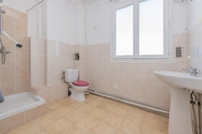 Appartement 3 pièces 53m² situé au 4ème et dernier étage ss ascenseur 
