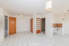 COEUR DE VILLE -Rue Paul Bert – Grand studio lumineux de 32 m²