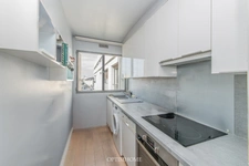 EXCLUSIVITÉ – APPARTEMENT  DERNIER ÉTAGE | TERRASSE DE 38 m² | VUE SUR LES TOITS DE PARIS