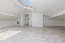 IMMEUBLE avec local commercial + appartement à vendre BONNEUIL SUR MARNE (94)