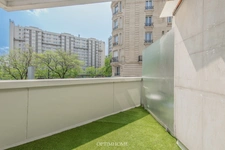 Appartement 2 pièces rénové avec terrasse de 36m² - 15EME ARRONDISSEMENT 