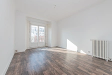 Appartement 3 pièces 53m² situé au 4ème et dernier étage ss ascenseur 