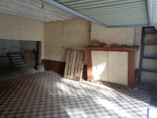 GARAGE AVEC FORT POTENTIEL POUANCE 49