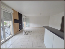 VAUJOURS - Appartement T3 de 72 m3 avec balcon, box et place de parking