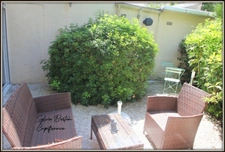 A vendre fonds de commerce - Institut de beauté - 102 m2 avec jardin intérieur proche gare RER