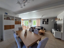 Maison à vendre 7 pièces VAUJOURS - 140 m2 - Jardin et sous-sol total