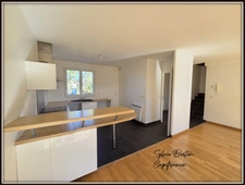 VAUJOURS Maison 4 pièces - 96 m2 avec jardin et deux places de stationnement