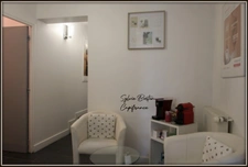 A vendre fonds de commerce - Institut de beauté - 102 m2 avec jardin intérieur proche gare RER