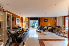 LIVRY GARGAN - Maison d'architecte - 220 m2 sur une parcelle de 551 m2