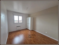 VAUJOURS - Appartement T3 de 72 m3 avec balcon, box et place de parking