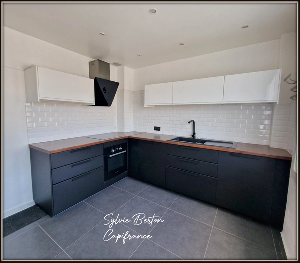 Location Tremblay en France appartement T3 de 68 m² avec grand jardin commun