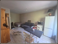 VAUJOURS Studio - 34 m2 avec balcon et place de parking