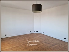 Location Tremblay en France, appartement T3 de 70 m² avec grand jardin commun