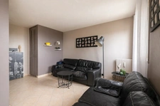 LIVRY GARGAN appartement T4 6 85 M2 cave et place de parking