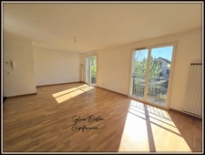 VAUJOURS Maison 4 pièces - 96 m2 avec jardin et deux places de stationnement