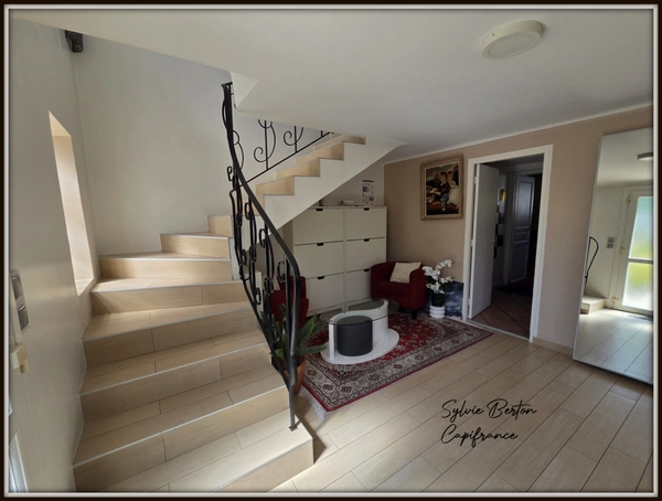 VILLEPARISIS Maison de 6 pièces - 177 m2 - terrain 419 m2