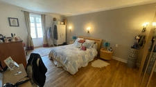 Maison de caractère de 290 m² au cœur du bourg (22)