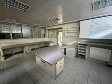 Local d'activité de 1900 m² env en périphérie de LOUDEAC