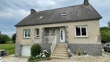 Maison à vendre 150 m², 5 chambres GUERLEDAN (22)
