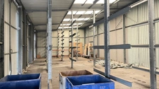 Local d'activité de 1900 m² env en périphérie de LOUDEAC