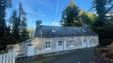 Maison à vendre avec 2 ha 40 de terrain secteur GUERLEDAN (22)