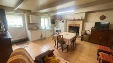 Maison à vendre avec 2 ha 40 de terrain secteur GUERLEDAN (22)