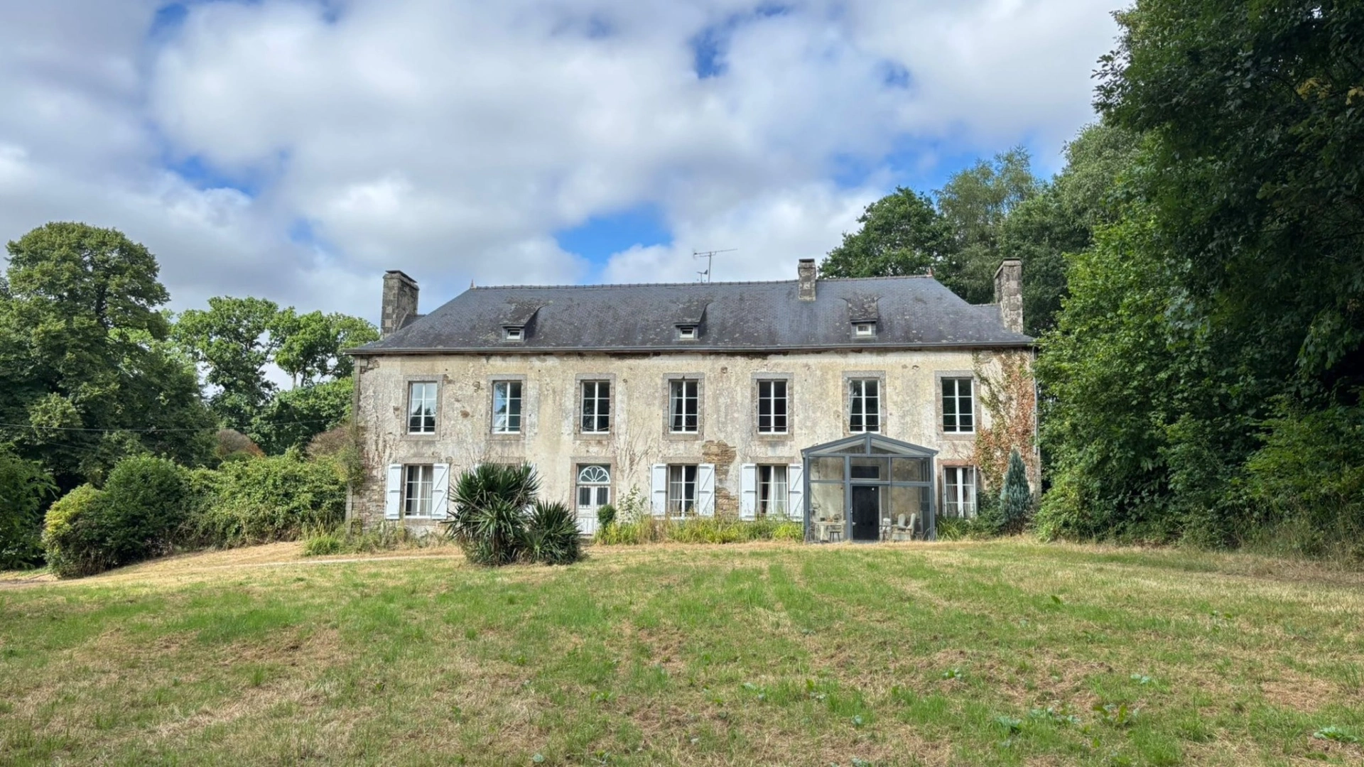 Maison 15 pièces 400 m² · à Bon Repos sur Blavet · 400 m² · 315 000 €