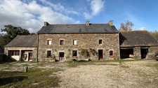 Maison de caractère à vendre 6 pièces BON REPOS SUR BLAVET (22)