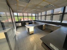 Local d'activité de 1900 m² env en périphérie de LOUDEAC