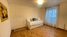 Propriété à vendre 17 pièces au potentiel de 5 logements SAINT NICOLAS DU PELEM (22)