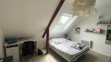 Maison à vendre 150 m², 5 chambres GUERLEDAN (22)