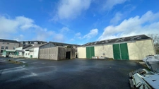 Local/bureau 950 m² à vendre GOUAREC (22)