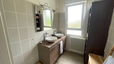 Maison à vendre 150 m², 5 chambres GUERLEDAN (22)