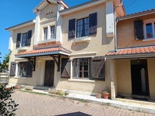ENSEMBLE IMMOBILIER COMPOSE DE DEUX HABITATIONS AVEC DEPANDANCES 