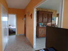 MAISON SUR SOUS SOL SUR UN TERRAIN D'ENVIRON 5000 M²