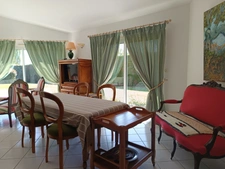 CONTEMPORAINE DE 5 CHAMBRES , QUARTIER RECHERCHE.