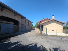 ENSEMBLE IMMOBILIER COMPOSE DE DEUX HABITATIONS AVEC DEPANDANCES 