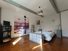 MAISON GASCOGNE QUATRE CHAMBRES ENTIEREMENT RENOVEE SUR 1 HECTARE ET SES DEPENDANCES 