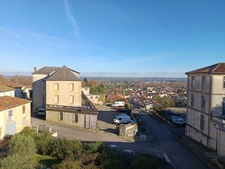 APPARTEMENT T3 ENTIEREMENT RENOVE , QUARTIER HISTORIQUE DE LA VILLE 