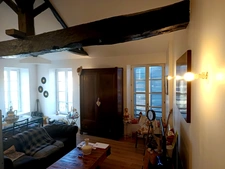 APPARTEMENT T3 ENTIEREMENT RENOVE , QUARTIER HISTORIQUE DE LA VILLE 