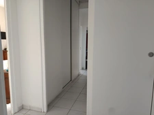 MAISON LUMINEUSE DE PLAIN -PIED 4 CHAMBRES VUE PYRENEES .