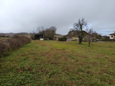 AUTENTIQUE MAISON LANDAISE A RENOVER AVEC TOITURE REFAITE 